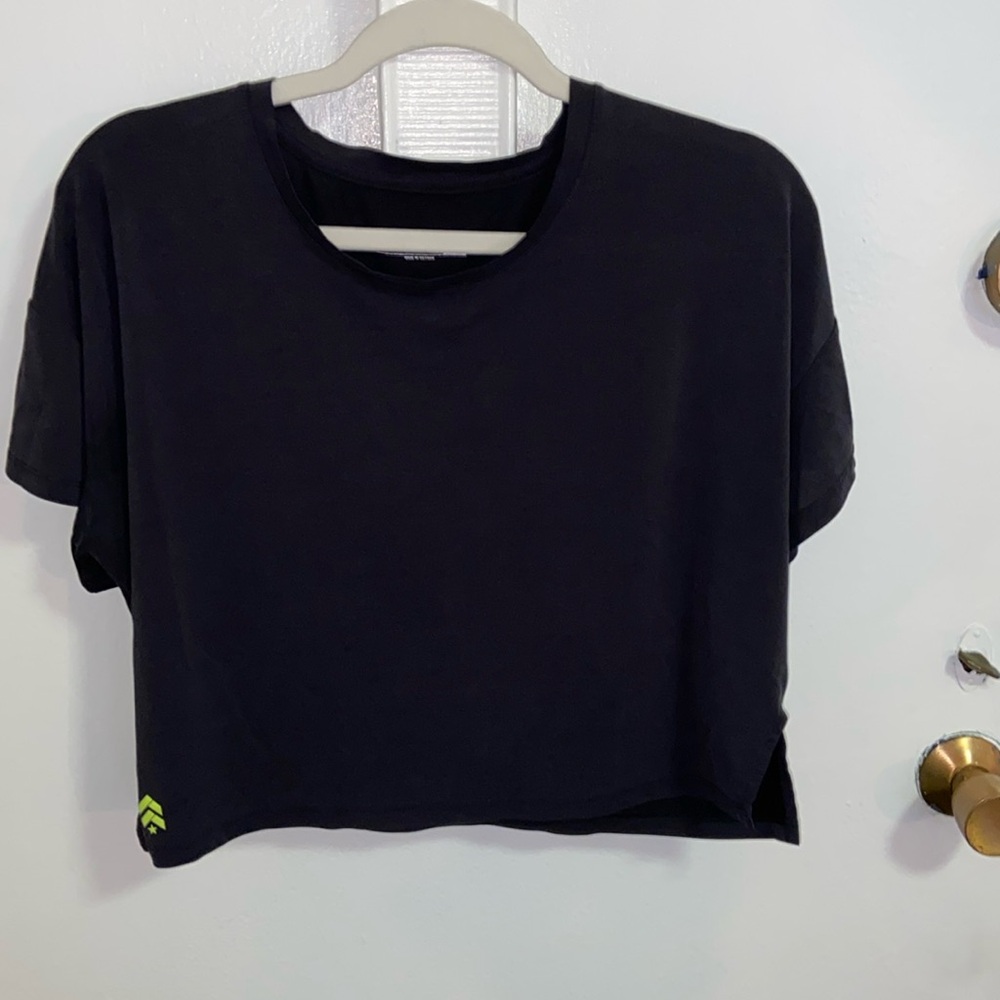✨Barry’s Bootcamp crop tee